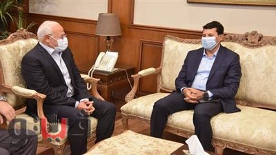 محافظ بورسعيد يستقبل وزير الشباب والرياضة | صور