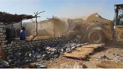 إزالة 4 حالات تعد على أراضي أملاك الدولة في قنا