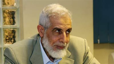 يواجه الإعدام ٣ مرات والسجن المؤبد ٧.. عقوبة ١٠ اتهامات توجه لمحمود عزت.. 