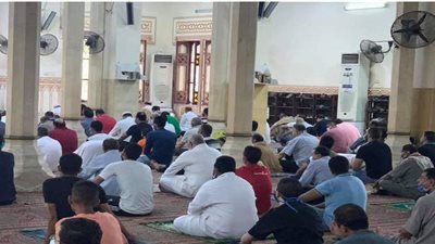 7 صور ترصد عودة صلاة الجمعة من مسجد صلاح الدين الأيوبي بالمنيل