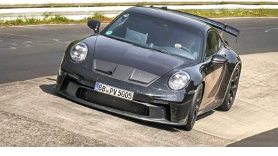 استعراض مهارات بورشه 911 جي تي 3 و جي تي 3 تورينج  على حلبة الاختبارات | فيديو