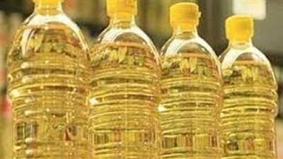 ضبط صاحب مصنع بحوزته 5 أطنان زيت طعام وطحينة فاسدة بإمبابة