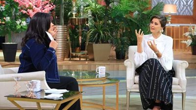 الليلة.. عائشة بن أحمد وطلاب دفعة كورونا ضيوف منى الشاذلي