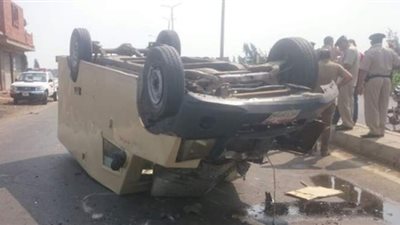 تفاصيل انقلاب سيارة أموال بها ٤ ملايين جنيه وإصابة سائقها في الدقهلية