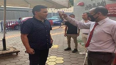 حسام البدري داخل النادي الأهلي من جديد والجمهور يهاجمه.. تعرف على سر ظهوره | صور