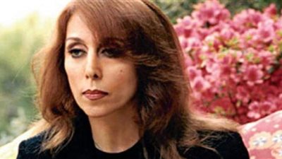 كارول سماحة تعلق علي زيارة الرئيس الفرنسي للفنانة فيروز