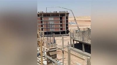 وزير الإسكان: بدء صب أسقف الدور الخامس علوي بعمارات 