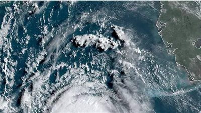 14 قتيلا إثر مرور إعصار 