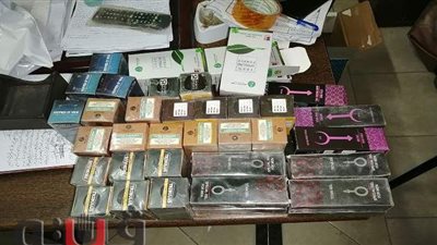 التفتيش الصيدلي بالشرقية ينصب كمينا  لموزع ادوية عبر 