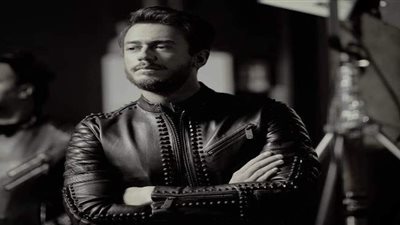 أمير طعيمة يعزي سعد لمجرد في وفاة عمه