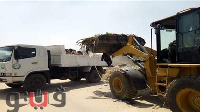 رفع 30 طنًا من القمامة بمدينة أبوصوير | صور