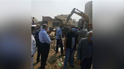 إزالة عشش عزبة الصفيح في المطرية بحضور محافظ القاهرة