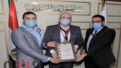 اتحاد الكشافة يقلد محافظ بني سويف وسام الشكر من الطبقة الأولى