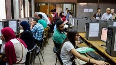 الأماكن الشاغرة للمرحلة الثانية للشعبتين العلمية والأدبية.. يبلغ عددها 983 لطلاب العلمي و416 للأدبي.. وكليات 