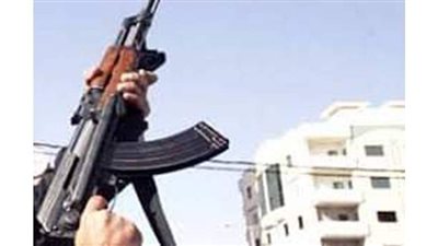 القبض علي المتهم باطلاق أعيرة نارية وإصابة شخصين في مشاجرة بالدقهلية