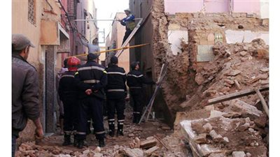 انهيار سور منزل بطنطا على منزل مجاور وإصابة رجل وزوجته