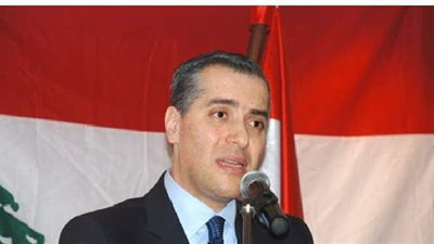 صحيفة لبنانية: مصطفى أديب مرشحا لرئاسة الحكومة الجديدة