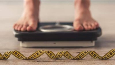 أسباب ثبات الوزن أثناء الدايت وطرق التخلص منه