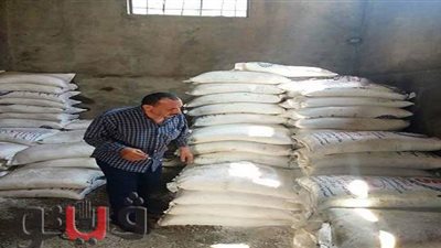 الرقابة التموينية تضبط ١٨ طنا ونصف مواد غذائية مجهولة المصدر  بالشرقية