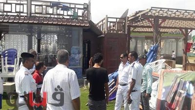 حملات مكثفة على كافتيريات الشاطئ بحى العرب في بورسعيد| صور