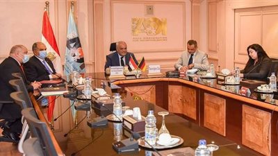 شراكة بين العربية للتصنيع وشركة ألمانية لصناعة اللوحات المعدنية