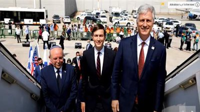 تعليقات الوفد الإسرائيلي الأمريكي لحظة الهبوط في أبوظبي | فيديو