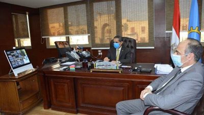 محافظ الغربية يستعرض موقف ملف التصالح والإزالات خلال اجتماع المحافظين