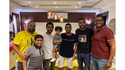 كهربا والشحات يزوران مؤمن زكريا للاطمئنان عليه