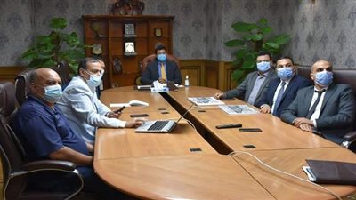 وزير الرياضة يستقبل رئيس نادي جرين هيلز بالشروق