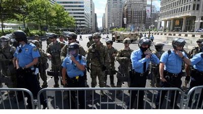 شرطة لوس أنجلوس تقتل رجلا بالرصاص من أصول إفريقية