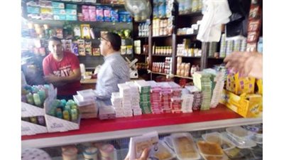 ضبط كميات من الدقيق المدعم داخل مخبز سياحي بالإسماعيلية