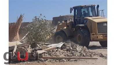 محافظ البحر الأحمر: إزالة مصنع ورق على مساحة 1100 متر لتعدية على أملاك الدولة | صور