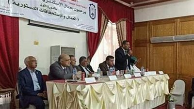 عبد المنعم الجمل يطالب بتمثيل العمال في المجالس النيابية للحديث باسمهم