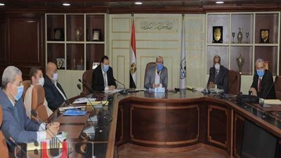 محافظ بني سويف يترأس لجنة لاختيار مديري زراعة 