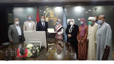 محافظ كفر الشيخ يكرم متفوقة بالدبلومات الفنية.. وإجراء عملية جراحية لوالدها