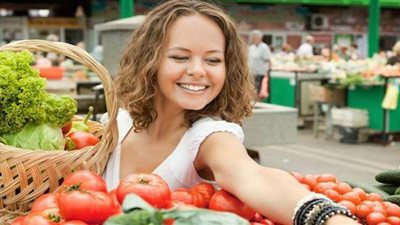 نصائح الصحة للمواطنين قبل شراء الخضراوات والفاكهة والمعلبات