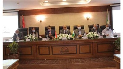 محافظ الجيزة لـ رؤساء الأحياء:  لا يوجد مفاضله أو وساطة فى إزالة المخالفات