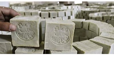 أردنية تصنع صابونا من حليب  الحمير