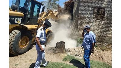 تنفيذ 1387 حالة إزالة بأسيوط.. والسكرتير المساعد يترأس حملة مكبرة لإزالة التعديات بمنفلوط