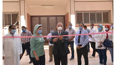 رئيس جامعة أسيوط يفتتح أول وحدة للأشعة التشخيصية البيطرية فى صعيد مصر