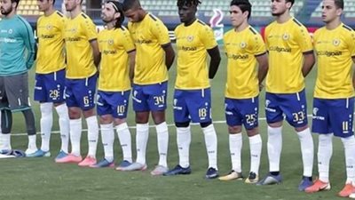 الإسماعيلي يغادر للقاهرة بقائمة تضم 22 لاعبا استعدادا للمقاصة