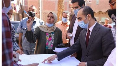 نائب محافظ سوهاج ولجنة مراجعة تراخيص البناء يفاجئان مركز المنشاة بجولة تفقدية