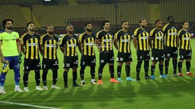 بـ 10 لاعبين ..المقاولون يتقدم على المصري بهدف في الشوط الأول