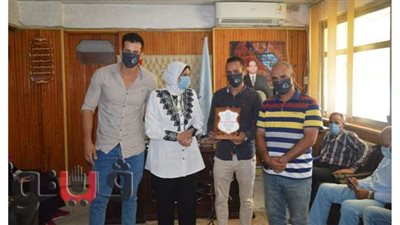 تكريم  منقذ طفل  بلاعة كفر الشيخ