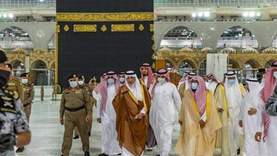 السعودية تنتهي من مراسم غسل الكعبة المشرفة| فيديو وصور