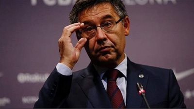 لعنة ميسي أصابته.. رئيس برشلونة متهم بالفساد والشرطة تنتظر أمر القبض عليه