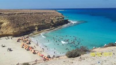 مصايف مطروح في زمن الكورونا.. الشواطئ العامة مغلقة والفسح والسيلفي تتصدر المشهد