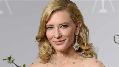 إطلالة كيت بلانشيت بالأسود في افتتاح فيلم Amants بمهرجان فينيسيا