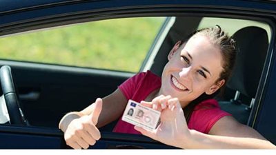 طرق تعليم  القيادة الآمنة للشباب