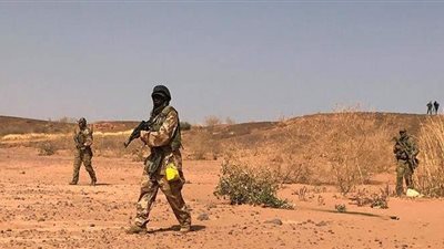 مقتل عشرة جنود في هجوم على معسكر للجيش في مالي
